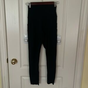 Offline by Aerie size small high waisted leggings with pockets